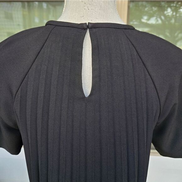 Kate Spade Pleated Crepe Top Black Size Small - Picture 9 of 12